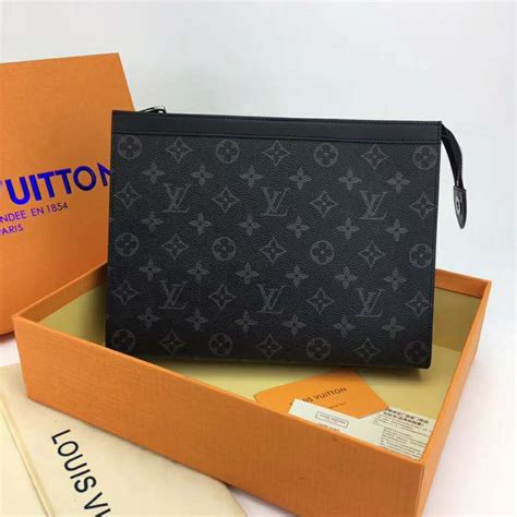 pochette voyage louis vuitton